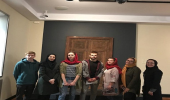 بازدید فارسی‌آموزان  روس از موزه ایران باستان و موزه دوران اسلامی