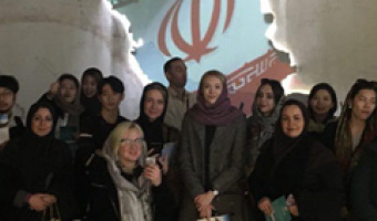 بازدید فارسی آموزان دانشگاه علامه طباطبایی از باغ موزۀ دفاع مقدس
