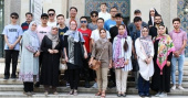 بازدید فارسی‌آموزان مدرسه تابستانی آموزش زبان فارسی مرکز آزفا از کاخ نیاوران