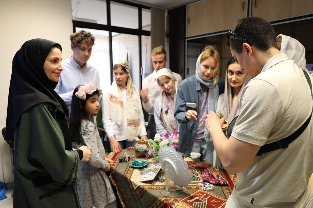 فارسی‌آموزان غیرایرانی و آغاز مدرسه تابستانی ۱۴۰۱