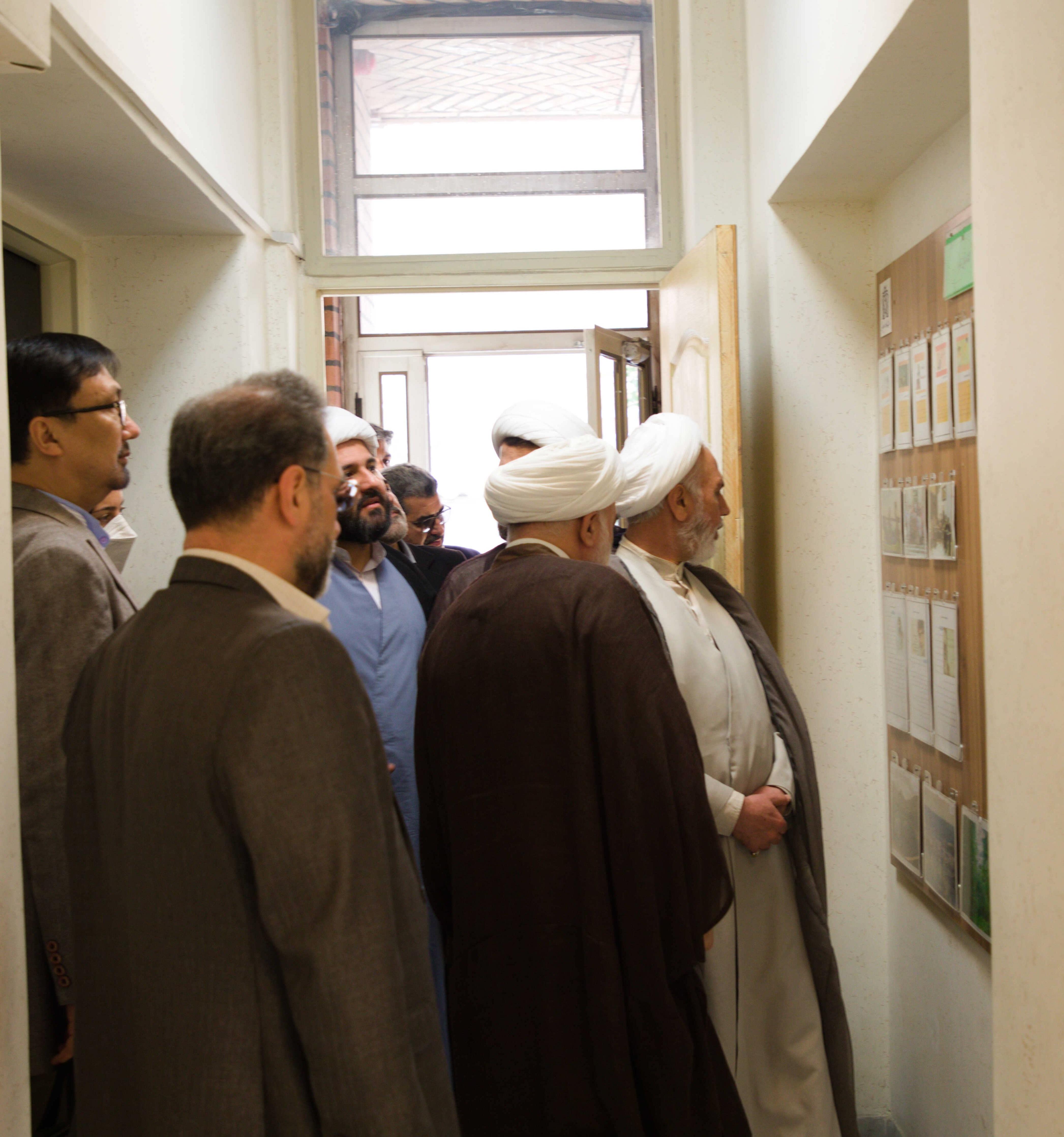 بازدید روسا و مدرسان مرکز آموزش زبان فارسی جامعه المصطفی العالمیه از مرکز آزفای دانشگاه علامه طباطبائی